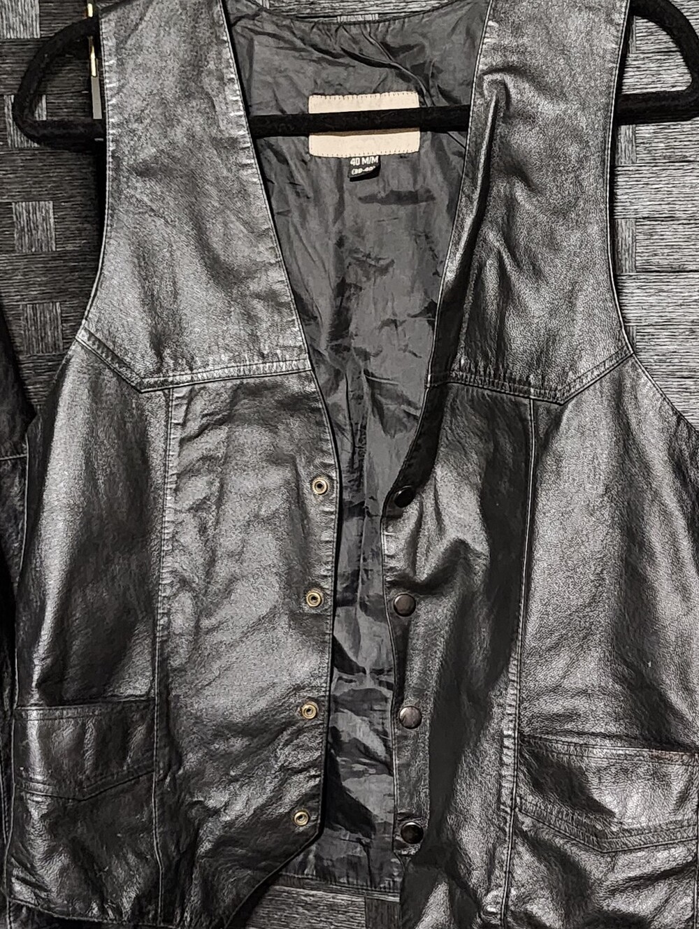 Vintage Danier Black Leather Vest Mens 40 M Snap Front Biker Western Waistcoat
